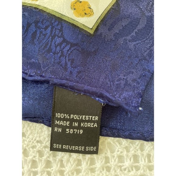 Vintage Classic Square Polyester 1970's Flowers and Gold Rope Pattern 31" Silky - Picture 7 of 12